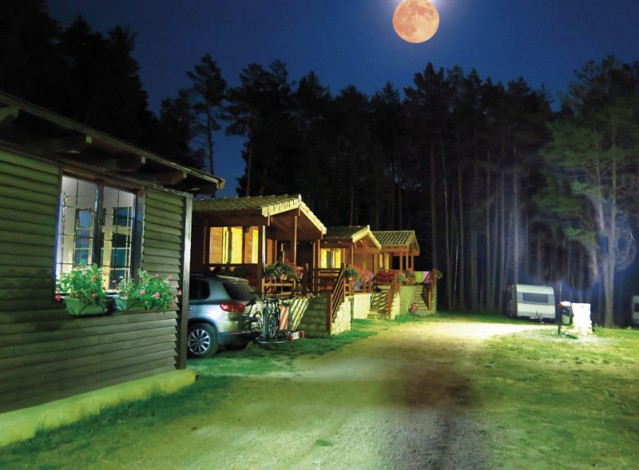 Noche de Luna Llena en Camping Orea